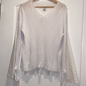 New Design History size Small